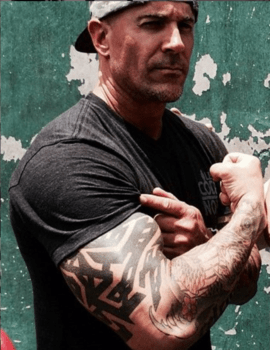 How to Build Big Arms, High Carb vs. Low Carb, When to Take a Rest – Episode 426