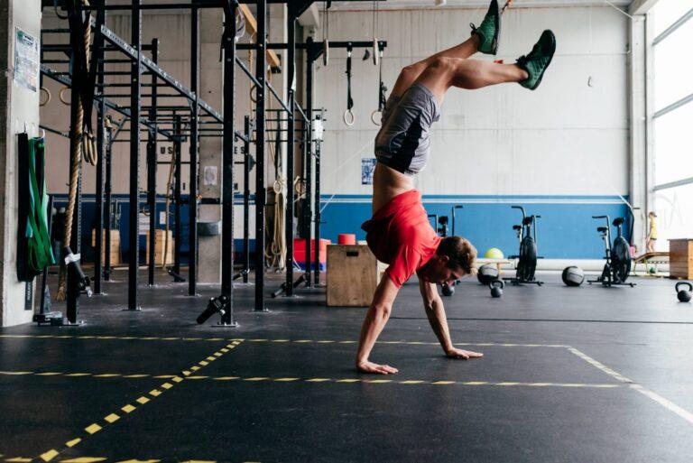 Handstand Walks for CrossFit: Advanced Tips