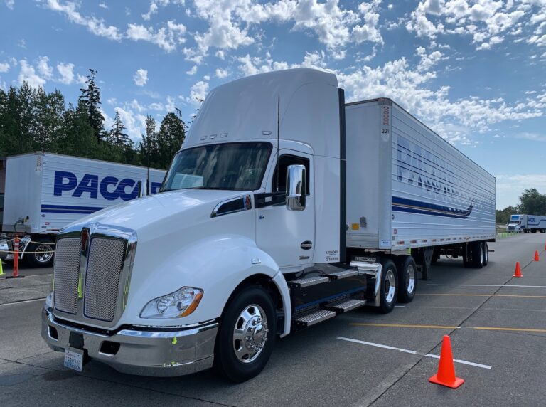 All-electric Kenworth T680E delivers a smooth, powerful ride | Commercial Carrier Journal