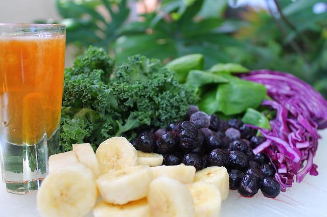 3 Very Best Health Benefits of Juicing (and 3 Detox Juicing Recipes) - The Healthy Apron