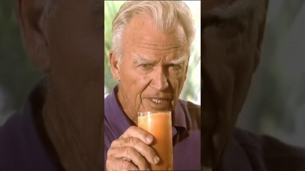 🤯🤯 UNBELIEVABLE❗️How CARROT JUICE Saved This Man's LIFE!! 🤯🤯😱