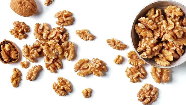 California walnuts add value at favorable pricing | Food Dive