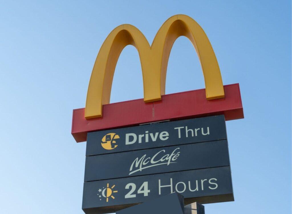 Man Hopes to Lose Weight By Eating Only McDonald's