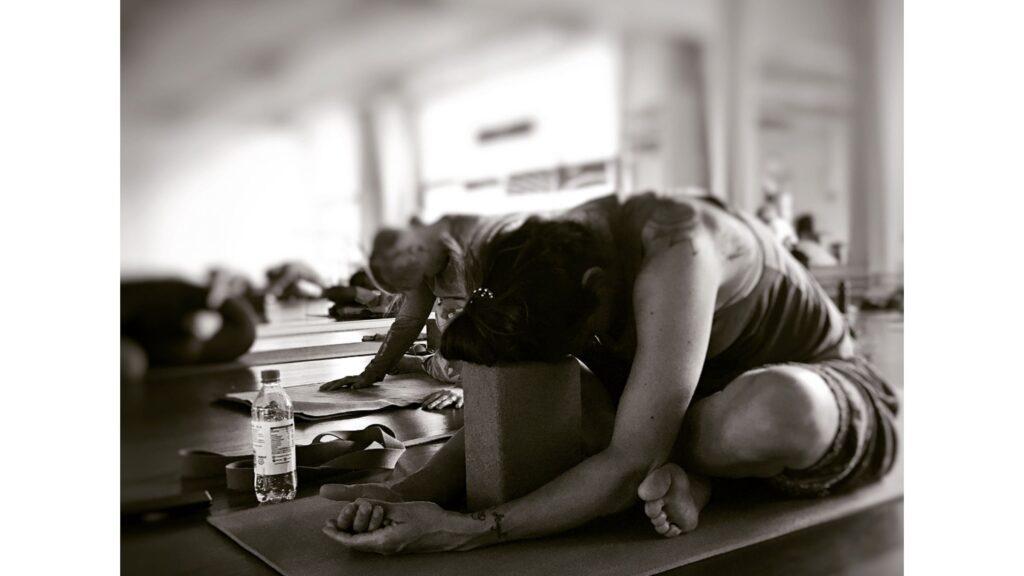 72 Ways to Say “Relax” in Yin Yoga - Yoga Journal