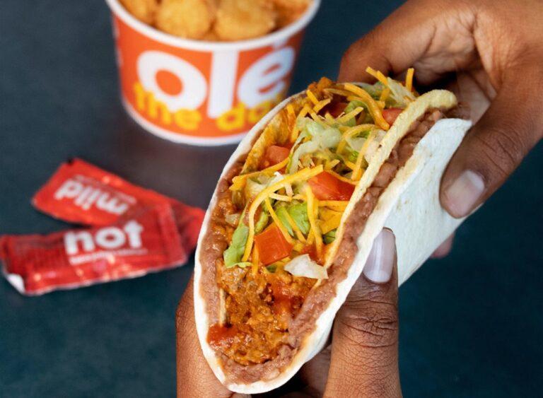 9 Fast-Food Restaurants That Serve the Best Tacos