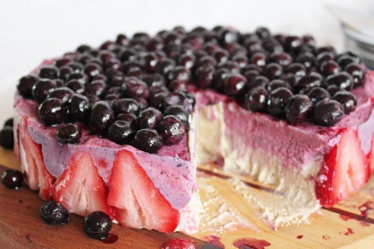 10 No-Bake Raw Vegan Cakes That Are Perfect for Summer