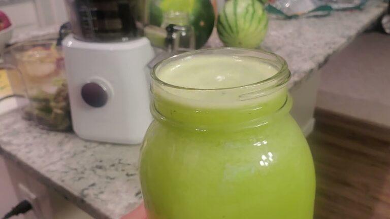 A heavy metal detox juice recipe! Support healthy liver function and it's delicious!