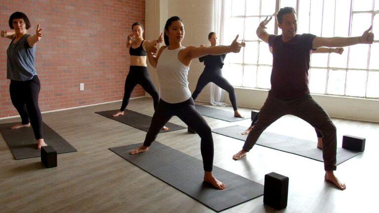Full body Power Yoga "Inner Teacher" | Find your inner flow in with Travis Eliot