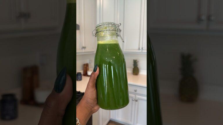 Gut friendly green juice: cucumber, apple, spinach, celery! #freshjuice #juicerecipe