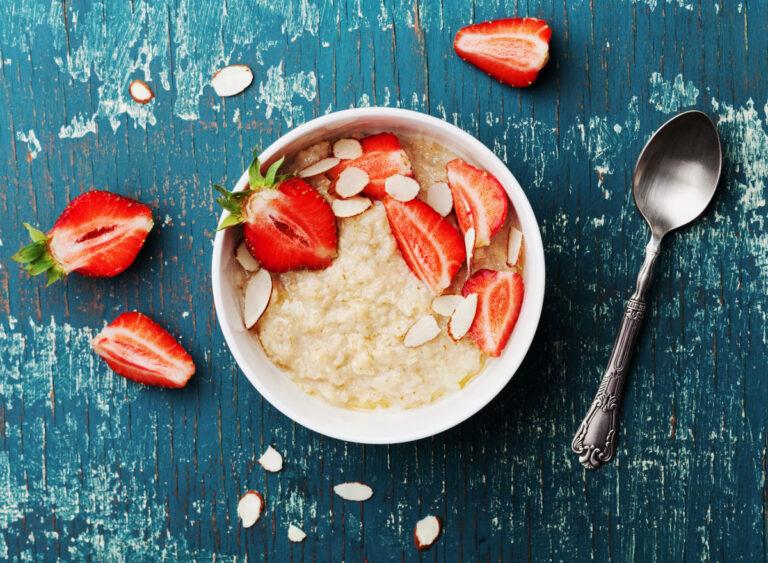 Can Eating Oatmeal Help You Lose Weight? A Dietitian Explains