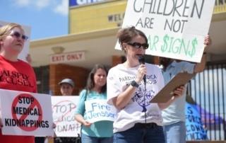 https://healthimpactnews.com/wp-content/uploads/sites/2/2023/09/Kim-Steltz-of-Emmaus-protest-Lehigh-Valley-Hospital-Allentown-320x202.jpg